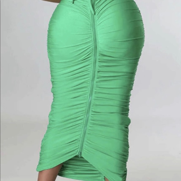 New  Resort pale Green Dress only - Picture 8 of 11